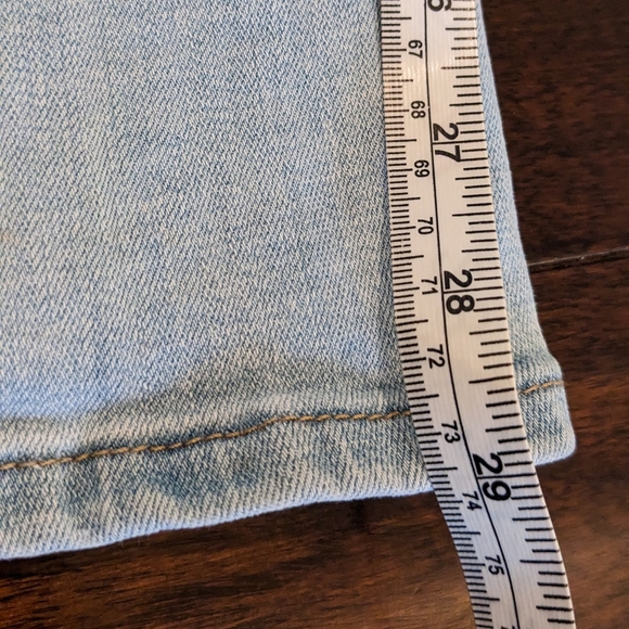 Levi's 725 High Rise Bootcut jeans, light wash, Size 31 - Picture 3 of 8